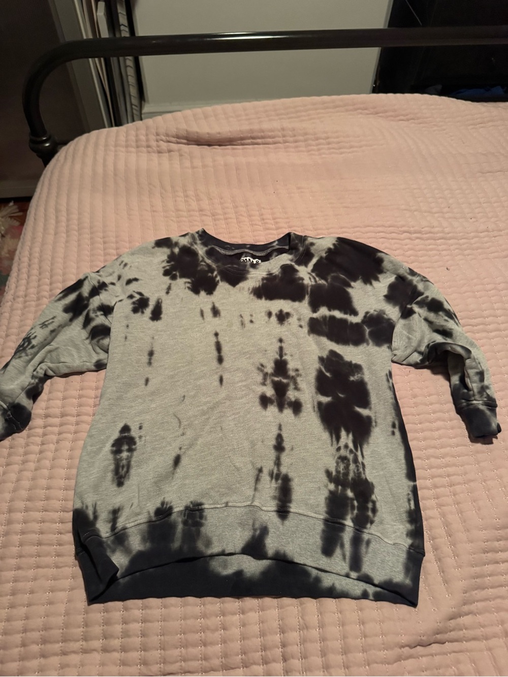 Pam & Gela Black and Gray Tie-Dye Crewneck Sweatshirt